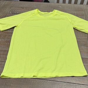 Lululemon Metal Vent Tech Short Sleeve Shirt